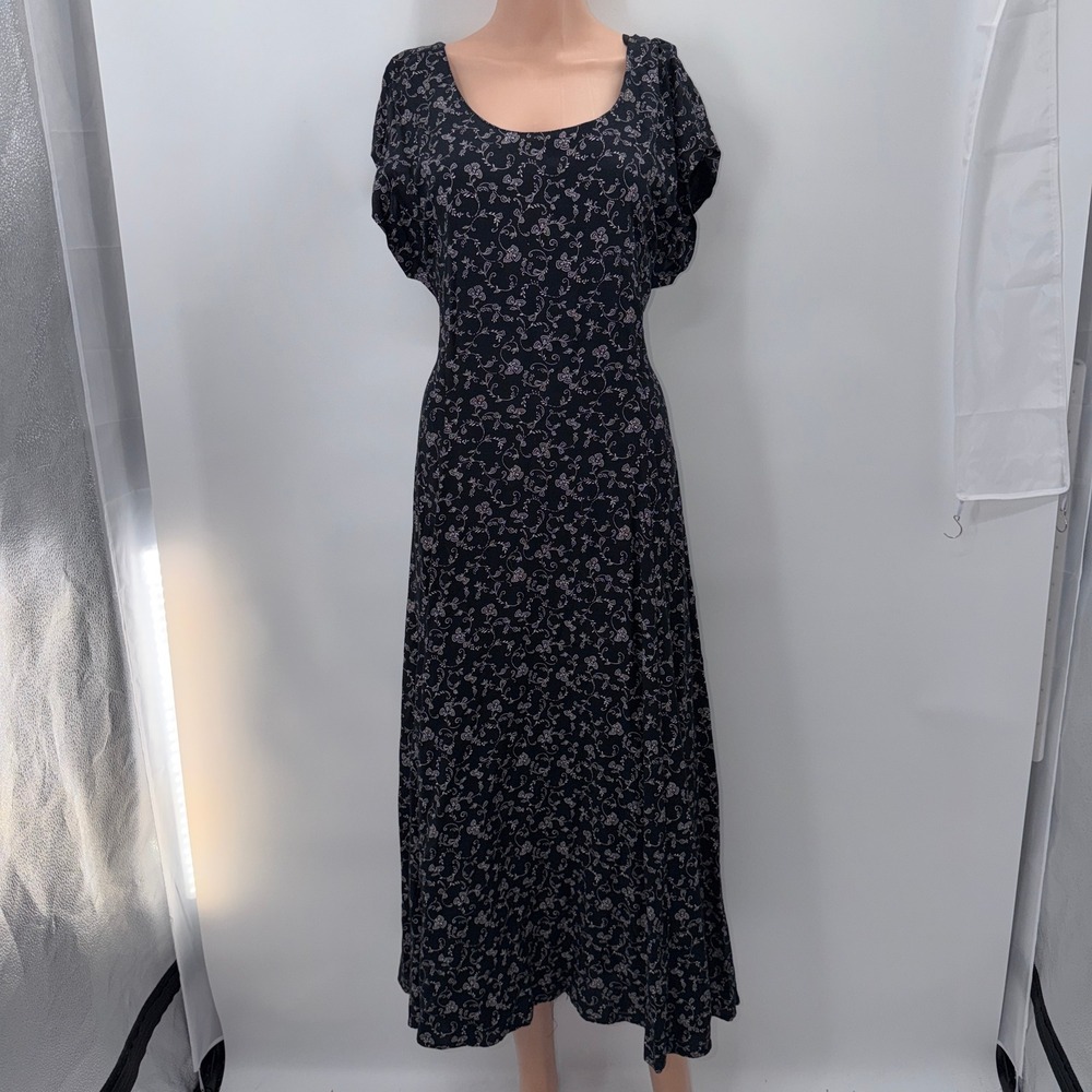 Jody (7) VTG Ditsy Floral Open Back Maxi Grunge 90s Romantic Prairie Whimsigoth